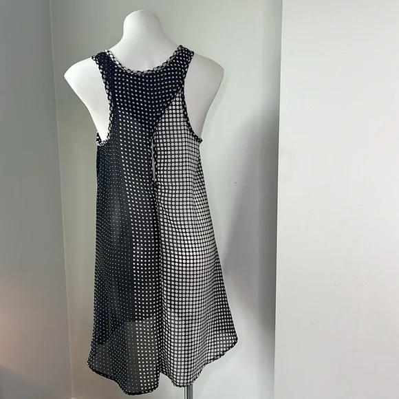 NWT Emma G Summer asymmetrical Top size medium - Picture 4 of 5